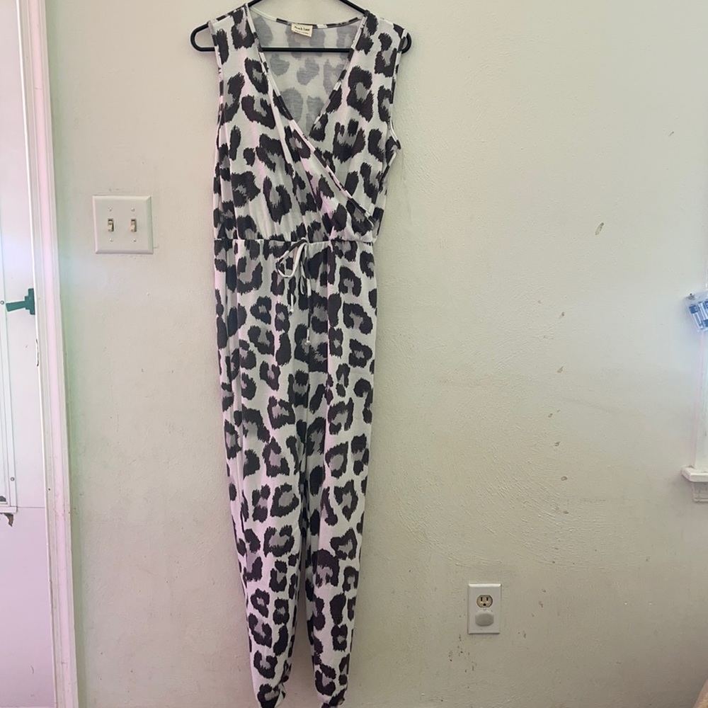 Peach love leopard jumpsuit new w tags